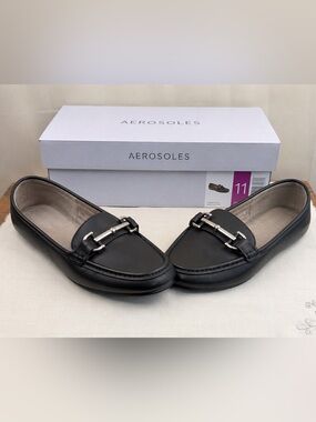 Aerosoles Black Loafers Size 11 Comfort Flats Like New w/ Box